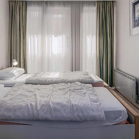 Kraaienest 0301 * ニーウポールト