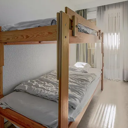 Kraaienest 0301 アパート